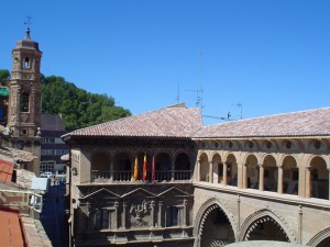 Ayuntamiento de Alcañiz y Lavadero de la Fuente Santamaría