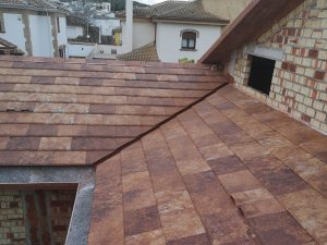 Flat-5XL Denver Gold roof tiles and BorjaTHERM system